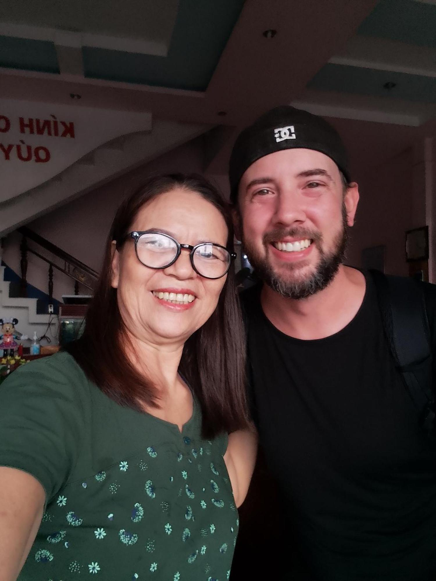 Nha Nghi Hang Nga Донг Хой Екстериор снимка